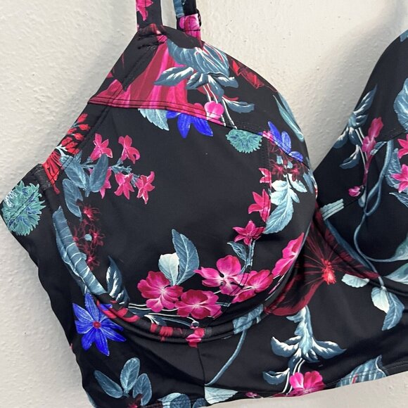 Torrid Swimsuit Top One Piece Floral Tropical Pattern Women 3X - Picture 2 of 11